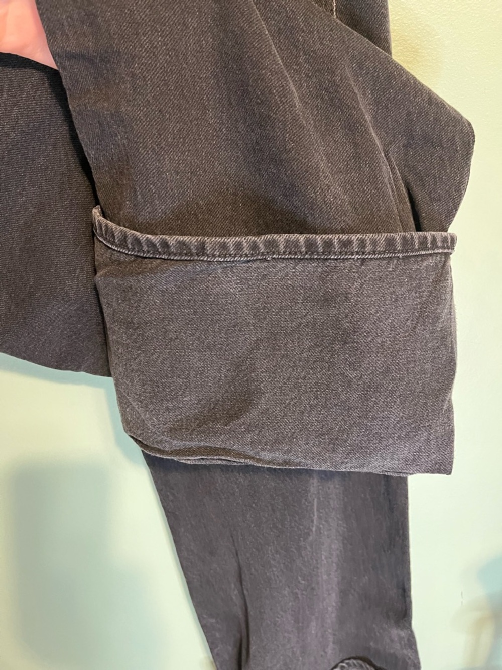 We wThe Free Black Wide-Leg Belted Jeans - Picture 6 of 12